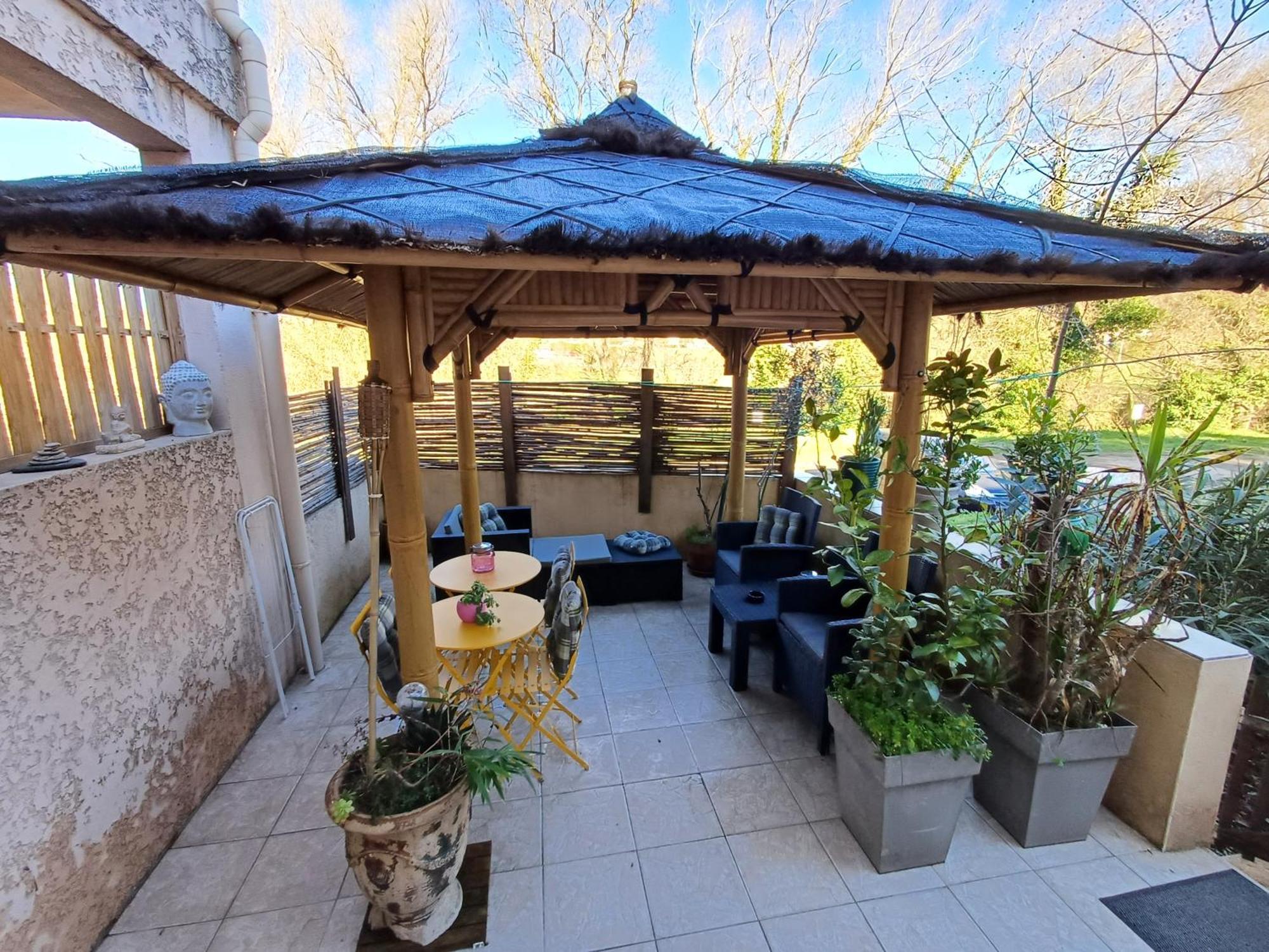Studio 10M2, Terrasse 18M2 , Parking, Piscine Et Accueille Les Animaux Quissac  Exterior photo